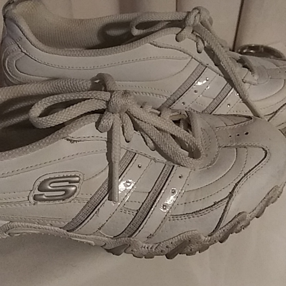 Shoes - Picture 3 of 3